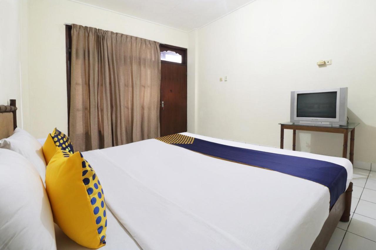 Spot On 2426 Hotel Aget Jaya II Denpasar Exterior foto