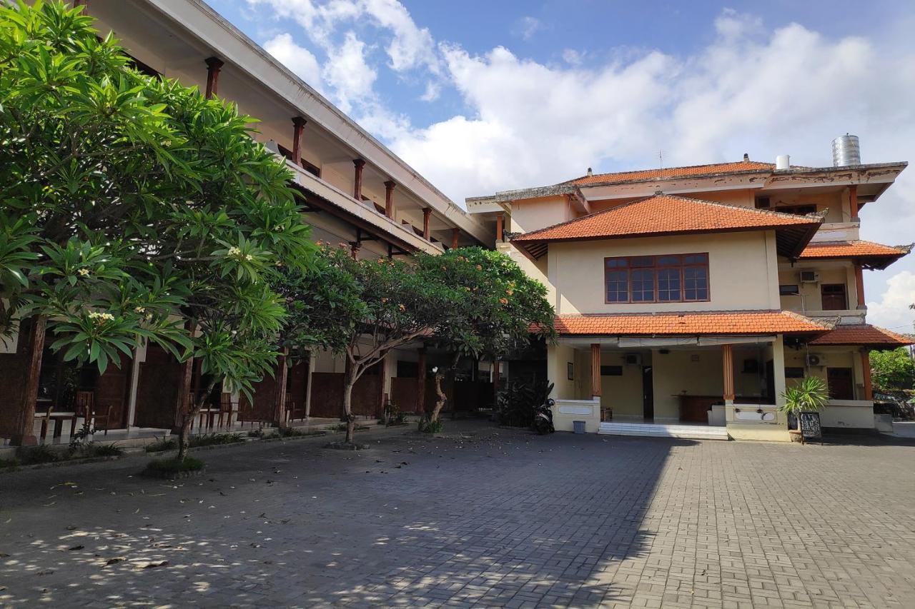 Spot On 2426 Hotel Aget Jaya II Denpasar Exterior foto